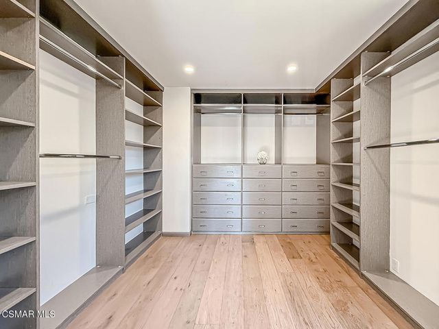 1915 Woodside Drive, Thousand Oaks, CA 91362