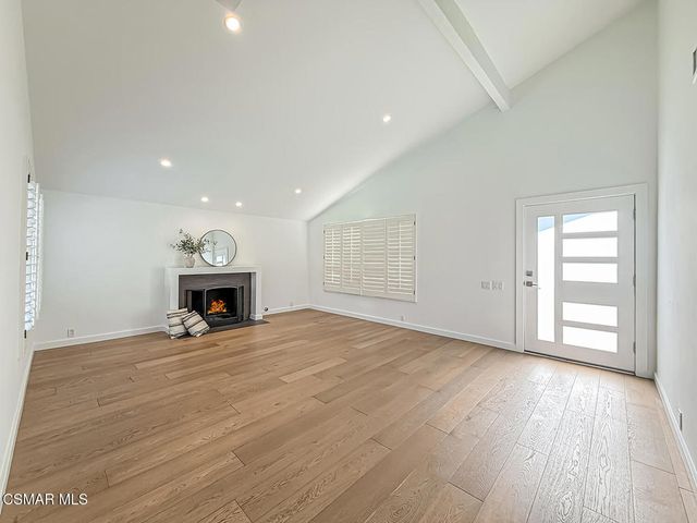 1915 Woodside Drive, Thousand Oaks, CA 91362