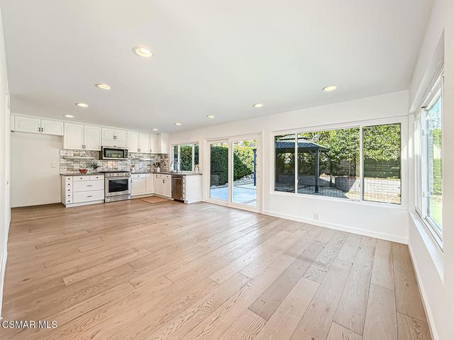 1915 Woodside Drive, Thousand Oaks, CA 91362