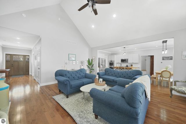 9339 E Summerfield Drive, Traverse City, MI 49684