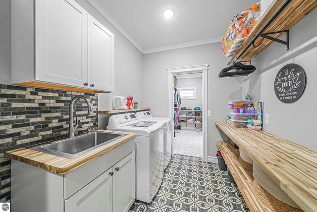 9339 E Summerfield Drive, Traverse City, MI 49684