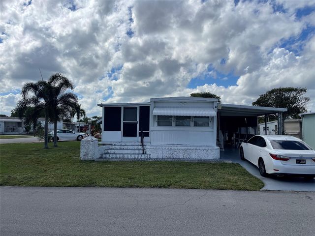 8501 SW 21st Ct, Davie, FL 33324