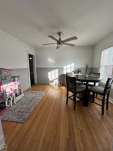 22138 Brittany Avenue, Eastpointe, MI 48021