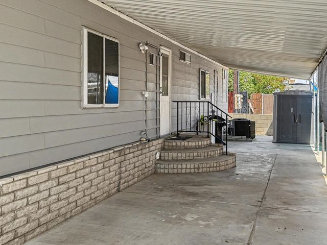 33160 Westchester Drive, Thousand Palms, CA 92276