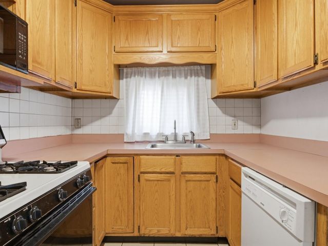 2636 Kenilworth Avenue, Berwyn, IL 60402