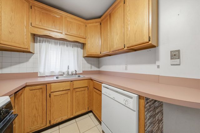 2636 Kenilworth Avenue, Berwyn, IL 60402