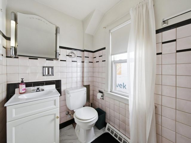 2636 Kenilworth Avenue, Berwyn, IL 60402