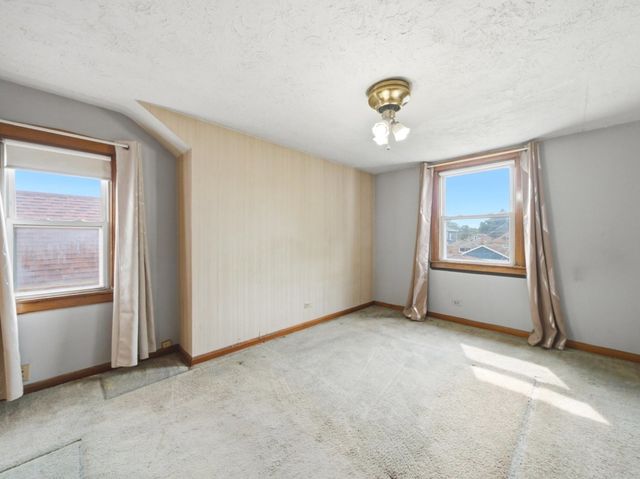2636 Kenilworth Avenue, Berwyn, IL 60402