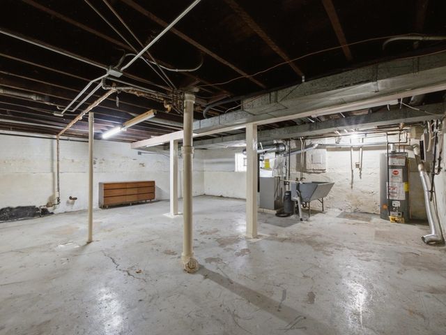 2636 Kenilworth Avenue, Berwyn, IL 60402