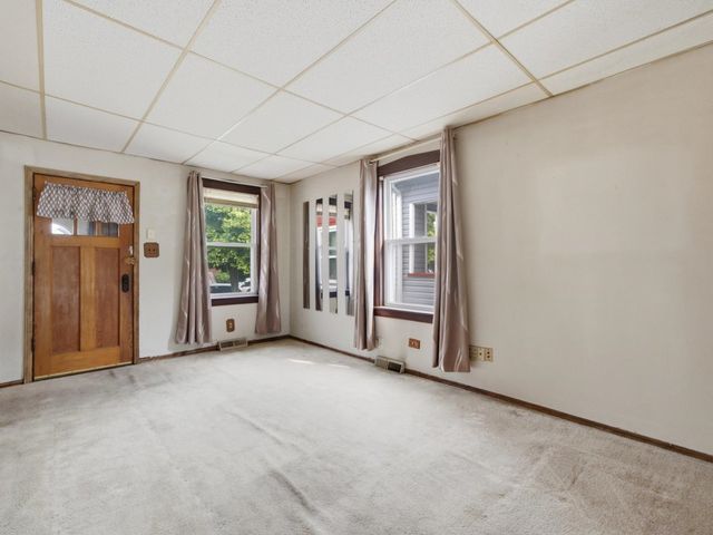 2636 Kenilworth Avenue, Berwyn, IL 60402