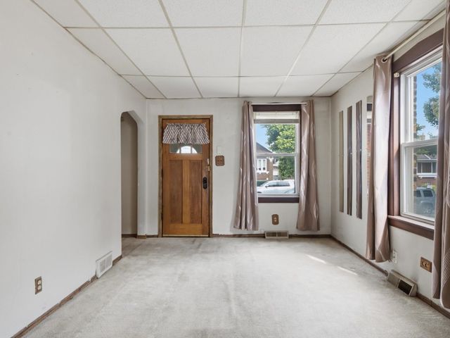 2636 Kenilworth Avenue, Berwyn, IL 60402