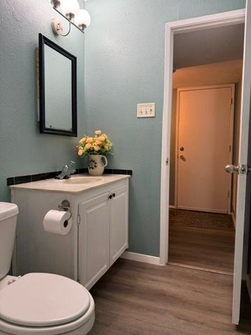 5060 Arbor Glen Road, The Colony, TX 75056