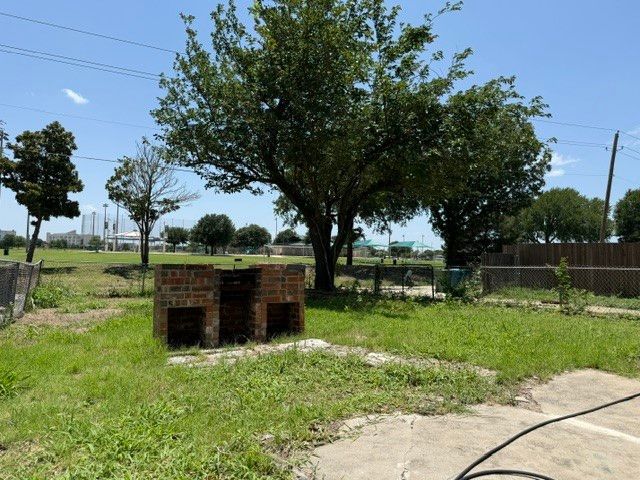 5060 Arbor Glen Road, The Colony, TX 75056