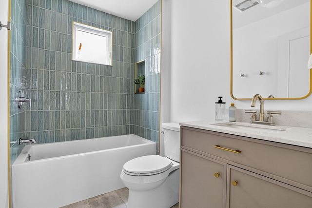 146 Jaques St B, Somerville, MA 02145