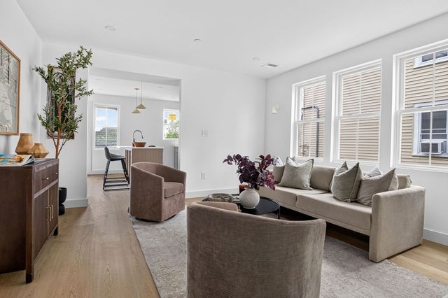 146 Jaques St B, Somerville, MA 02145