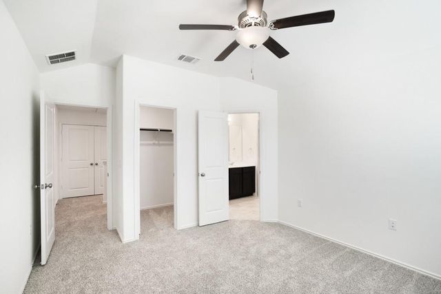 15200 Spruce Frost CV B, Del Valle, TX 78617