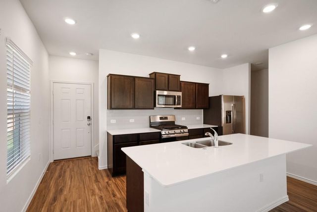 15200 Spruce Frost CV B, Del Valle, TX 78617