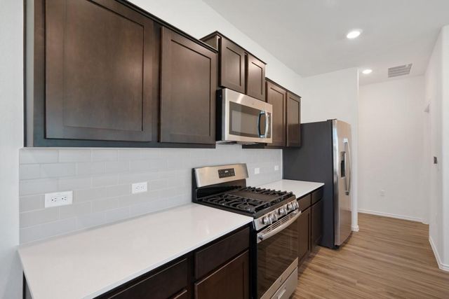 15200 Spruce Frost CV B, Del Valle, TX 78617