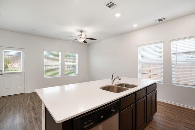 15200 Spruce Frost CV B, Del Valle, TX 78617