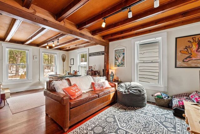 21 Washington Street, Newbury, NH 03255