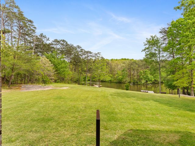 374 Eagle Lake Rd, Coalmont, TN 37313