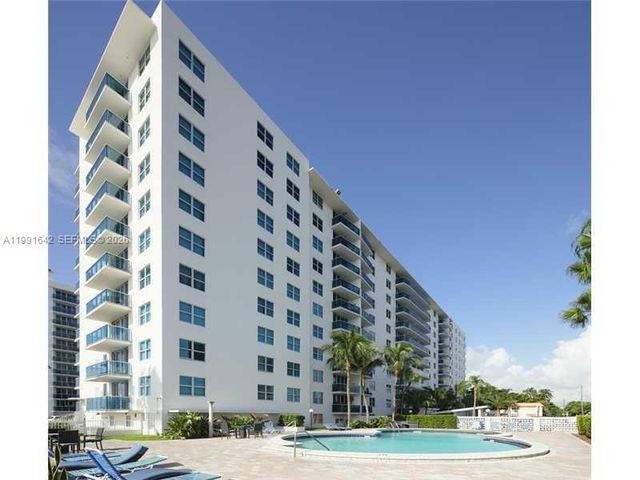 7501 E Treasure Dr 8C, North Bay Village, FL 33141