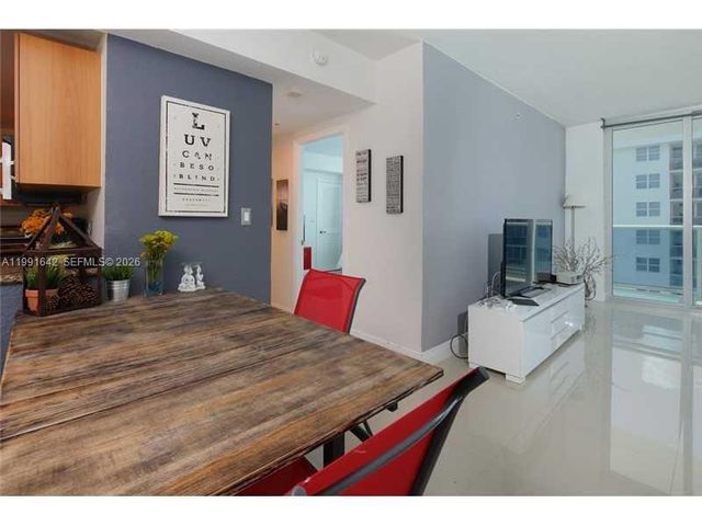 7501 E Treasure Dr 8C, North Bay Village, FL 33141