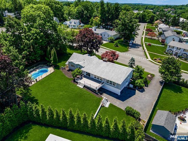 128 Beverly Road, Fairfield, NJ 07004