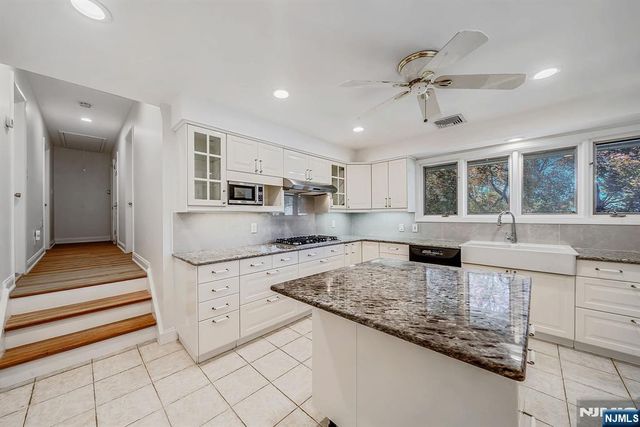 128 Beverly Road, Fairfield, NJ 07004