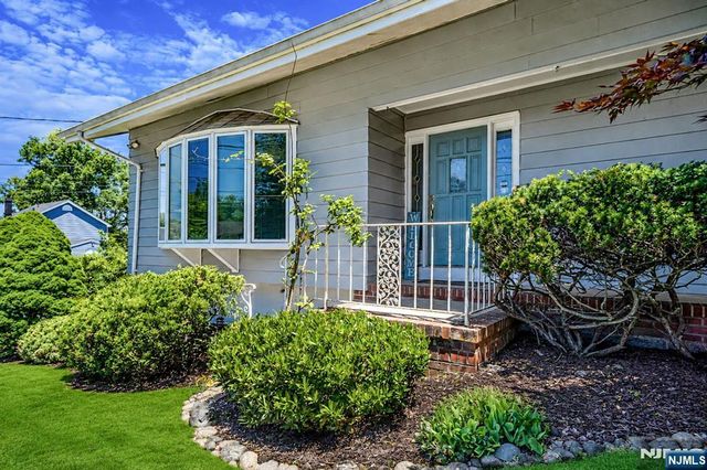 128 Beverly Road, Fairfield, NJ 07004