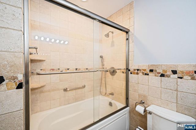 128 Beverly Road, Fairfield, NJ 07004