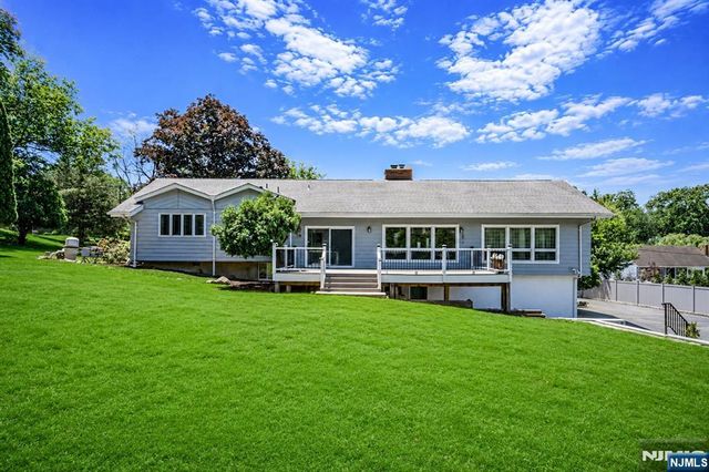 128 Beverly Road, Fairfield, NJ 07004