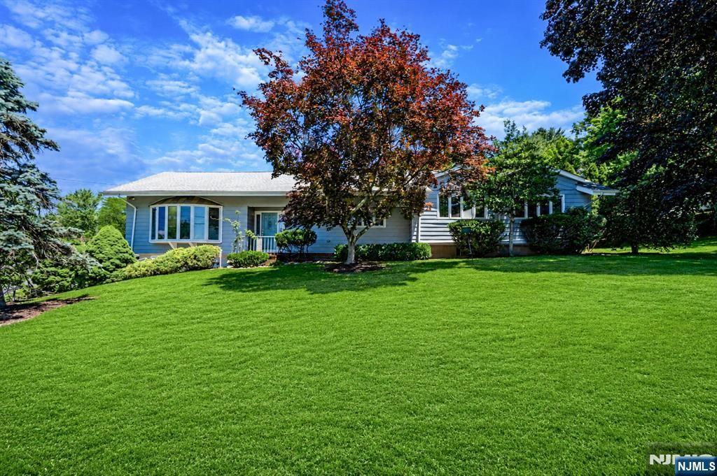 128 Beverly Road, Fairfield, NJ 07004