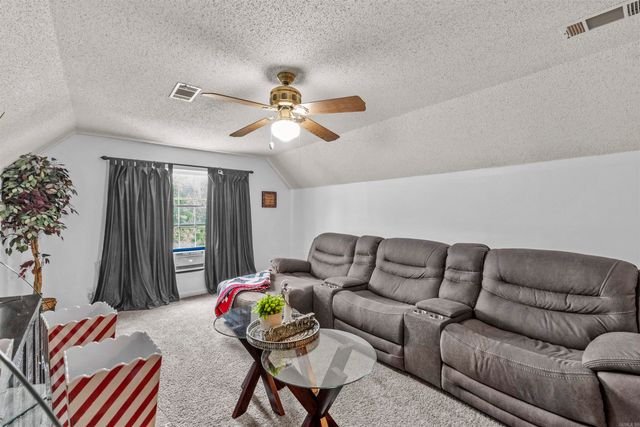 26 Wright Circle, Jacksonville, AR 72076
