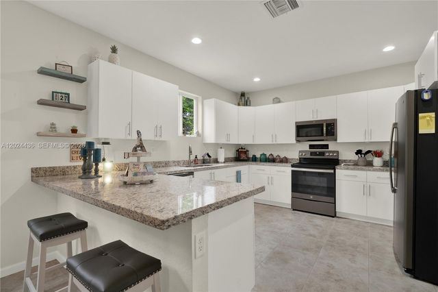 1730 NW 21st St, Homestead, FL 33030