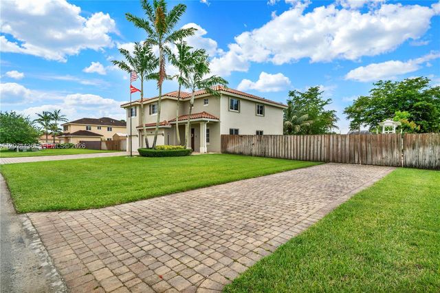 1730 NW 21st St, Homestead, FL 33030