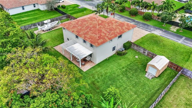 1730 NW 21st St, Homestead, FL 33030