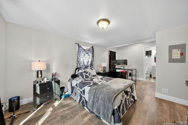 974 S Addison, San Antonio, TX 78264