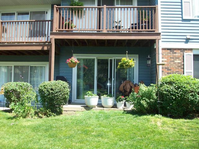 367 Pembroke Lane 5, Glen Ellyn, IL 60137