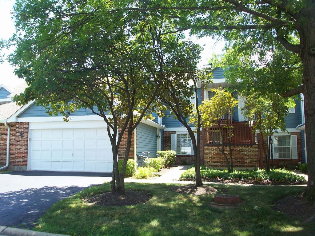 367 Pembroke Lane 5, Glen Ellyn, IL 60137