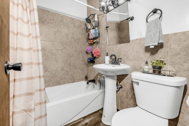 1106 Irving Avenue N, Minneapolis, MN 55411