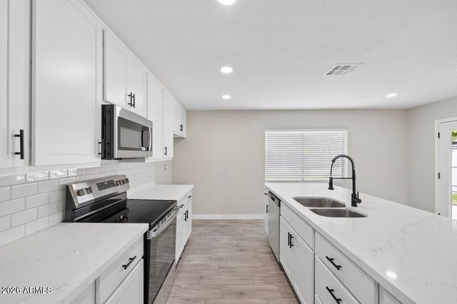 11810 S COCONINO Street, Phoenix, AZ 85044