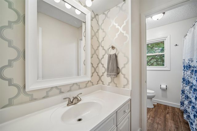 3620 E 41st Court, Des Moines, IA 50317