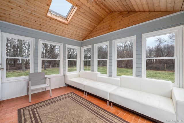 10940 Main Road, East Marion, NY 11939