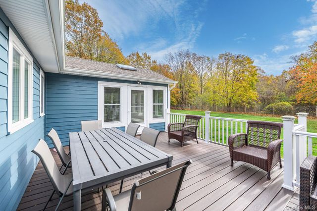 10940 Main Road, East Marion, NY 11939