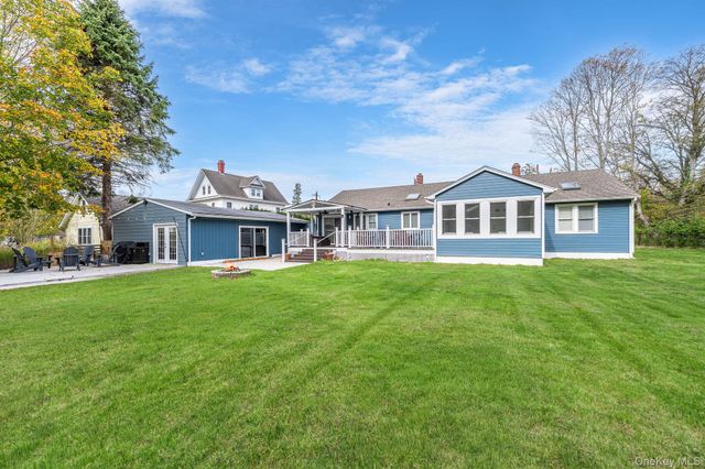 10940 Main Road, East Marion, NY 11939