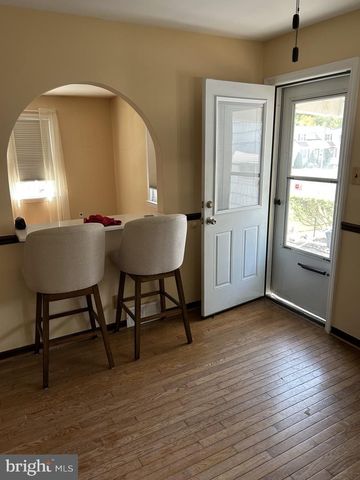 204 W LINDEN AVE, Lindenwold, NJ 08021