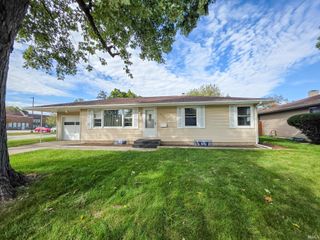 346 W Dinehart Avenue, Elkhart, IN 46517