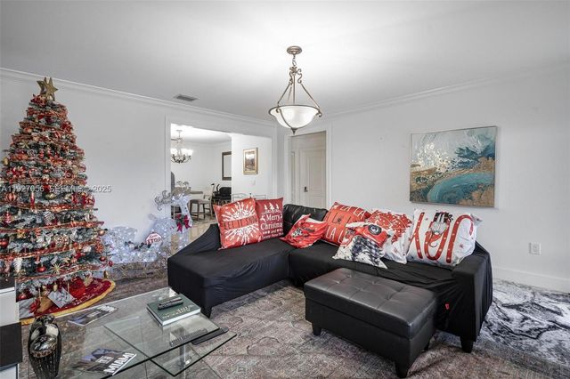 141 SW 51st Ct, Miami, FL 33134