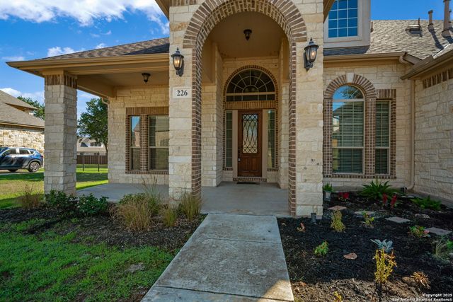 226 Hamburg, New Braunfels, TX 78132